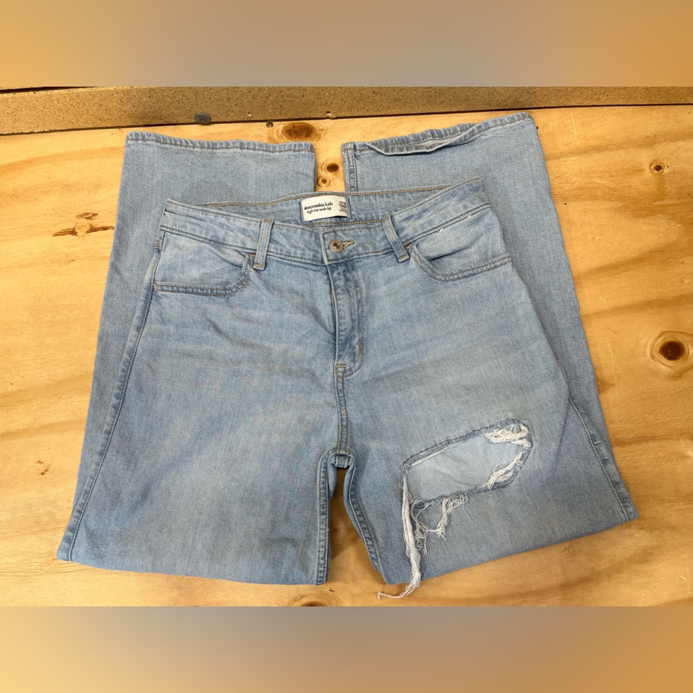 Abercrombie kids wide leg jeans size 17/18 short high rise